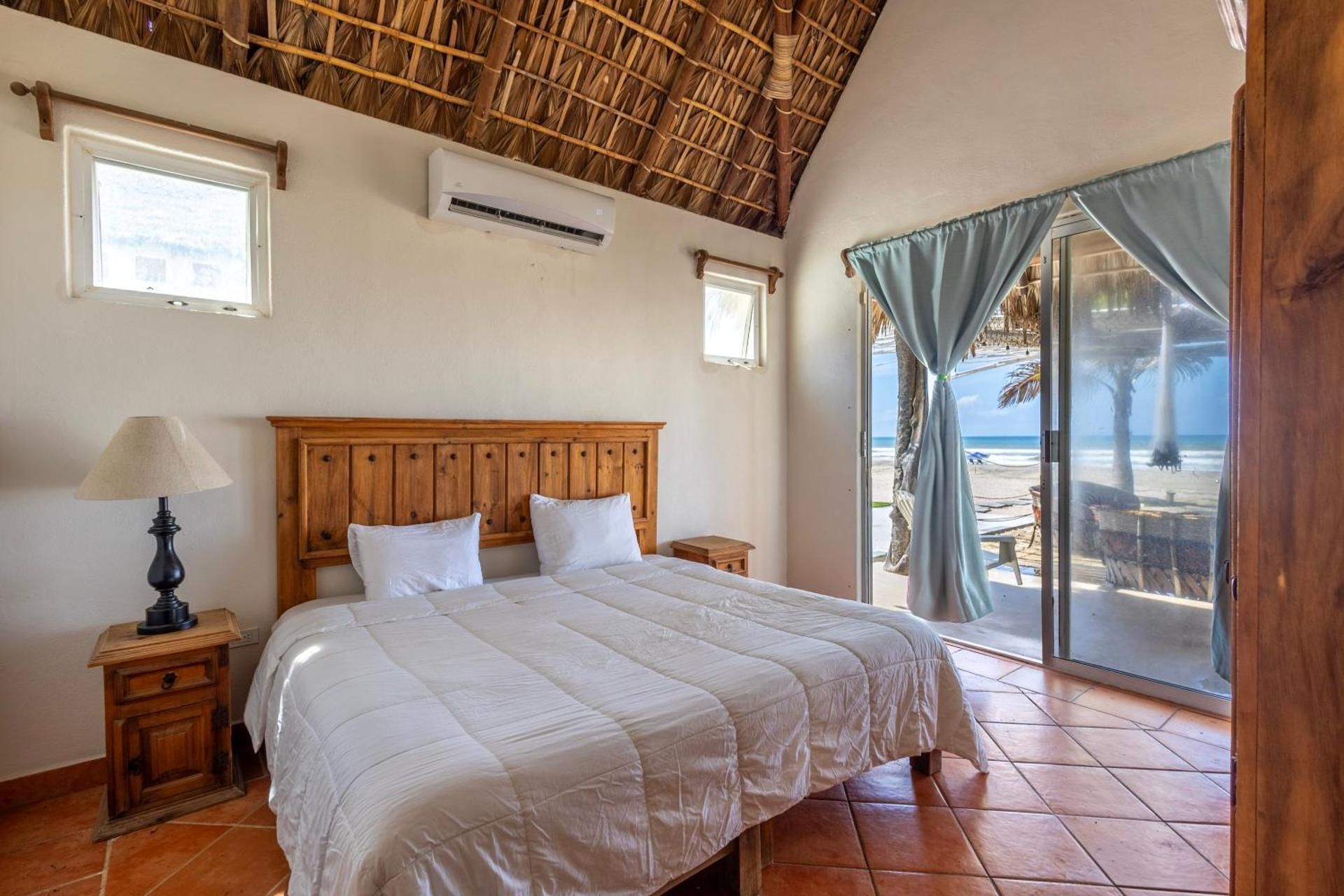 Villa - Beach Front