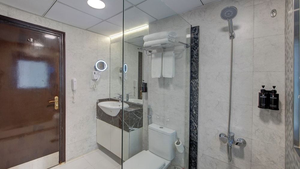 Vendome Plaza Hotel Standard Twin Room 8