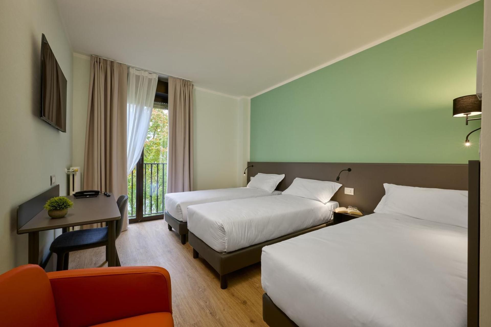 Triple Room