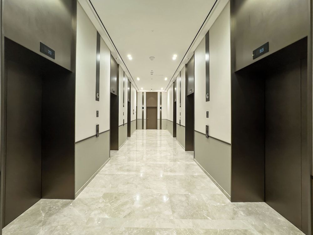 Delujo Stays - Grande Signature Residence