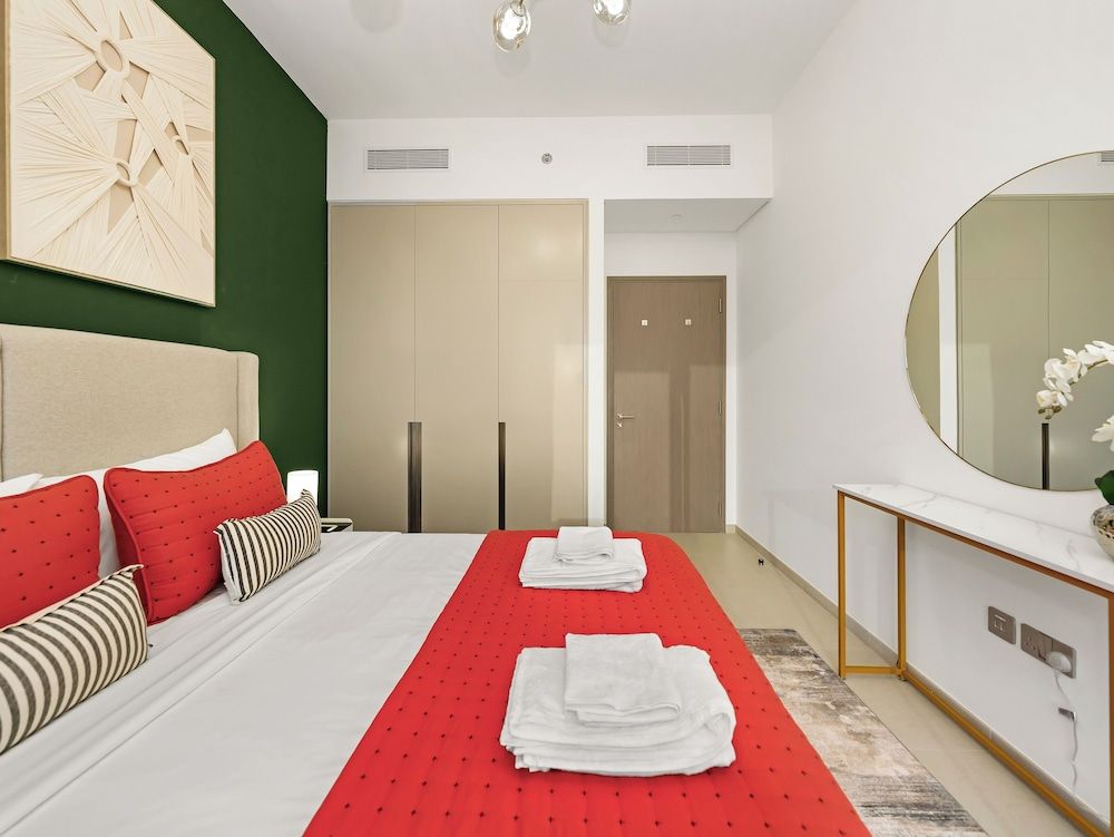 Delujo Stays - Grande Signature Residence