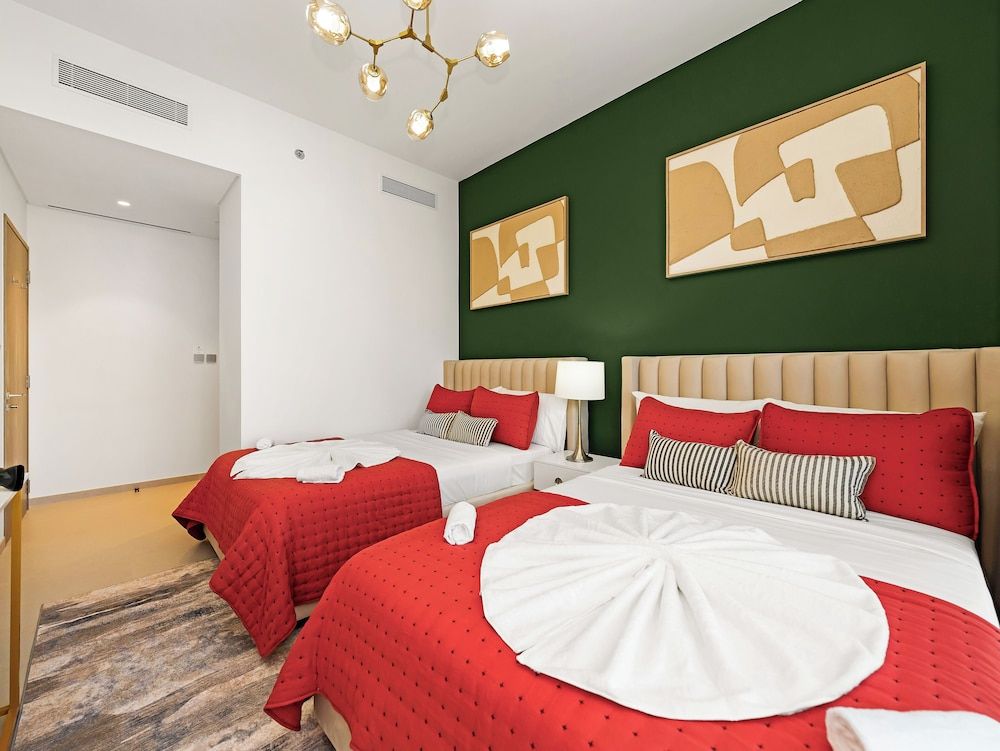 Delujo Stays - Grande Signature Residence