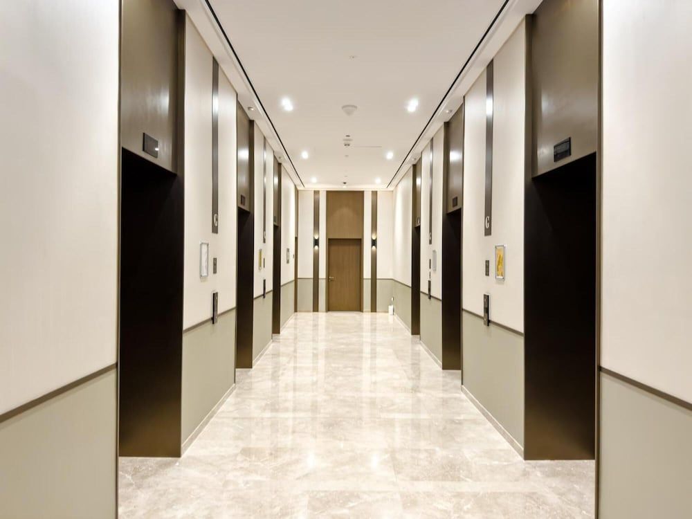 Delujo Stays - Grande Signature Residence
