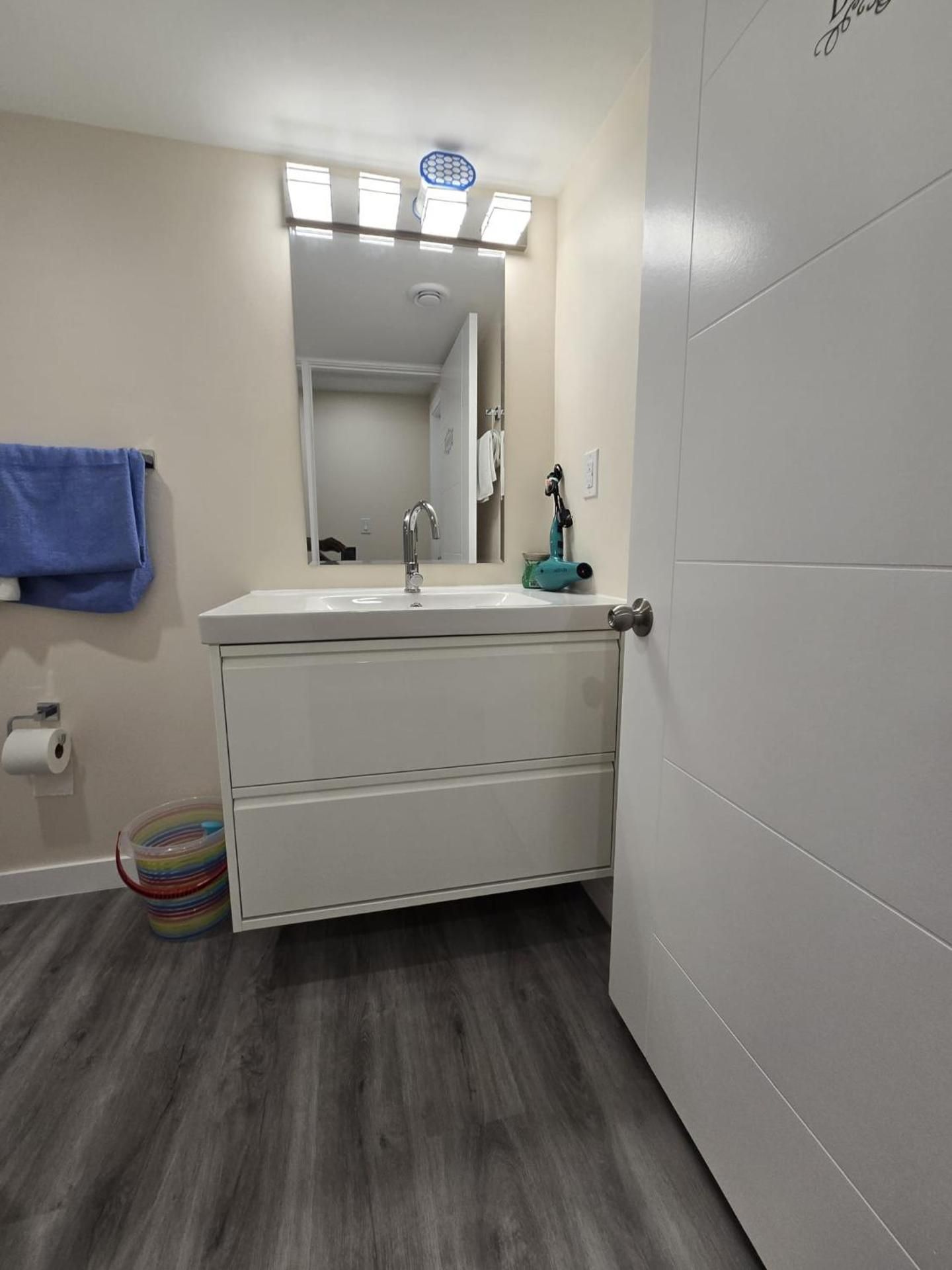 Stormwater Haven Queen Room 3