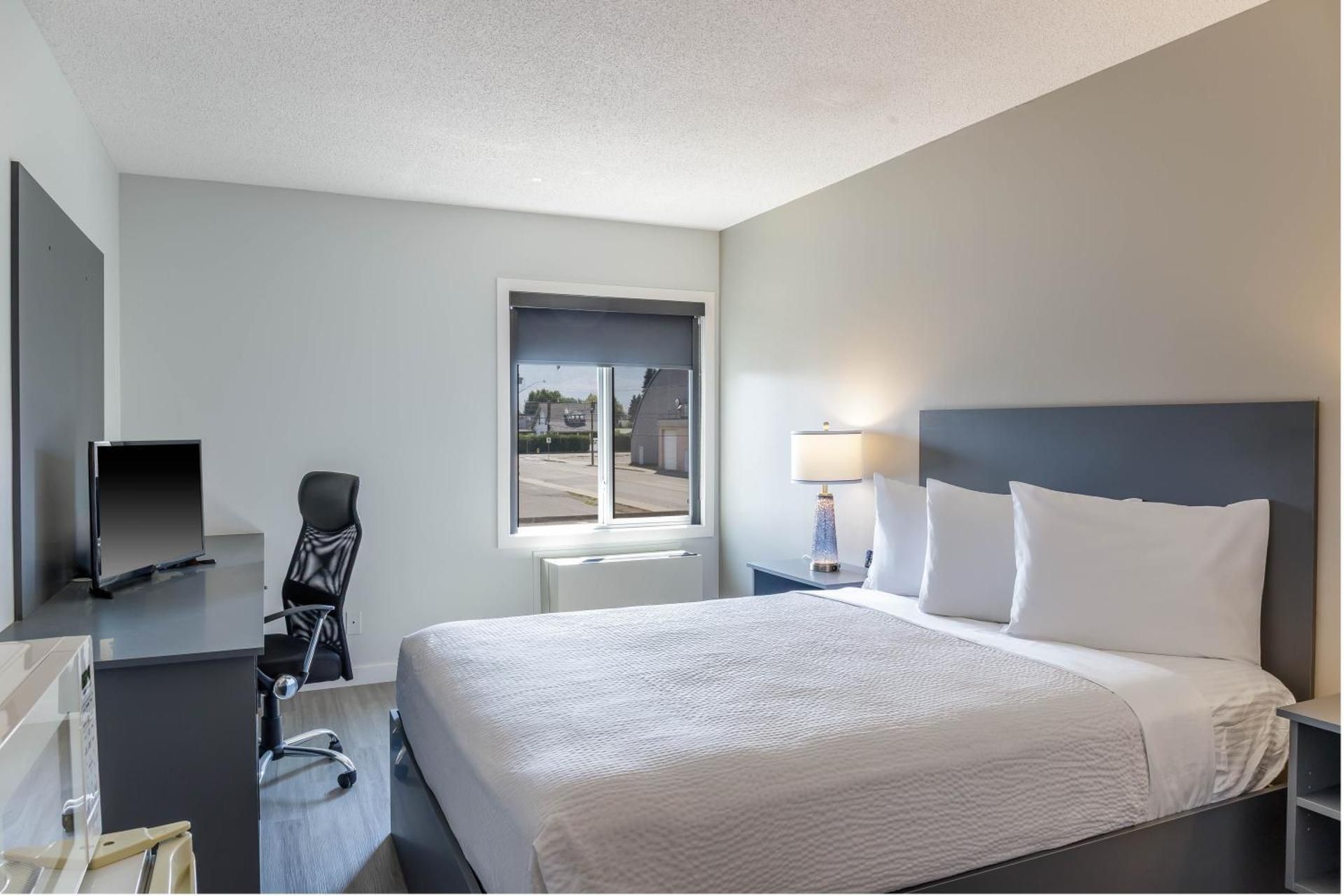 Single Room with Bathroom