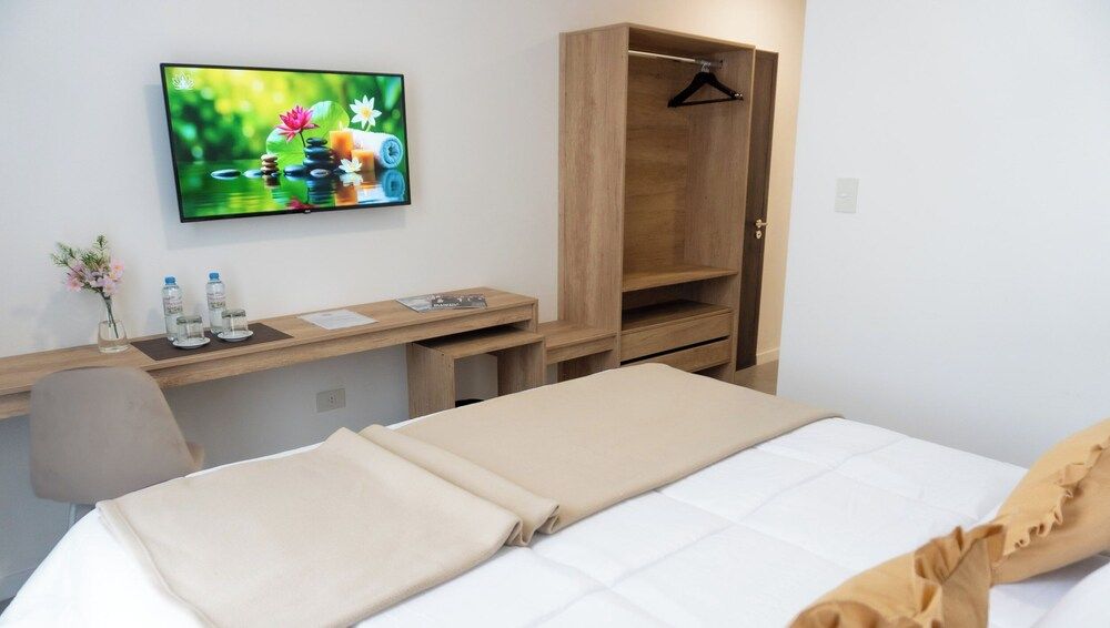 RM Campana Hotel Superior Double Room, 1 King Bed 4