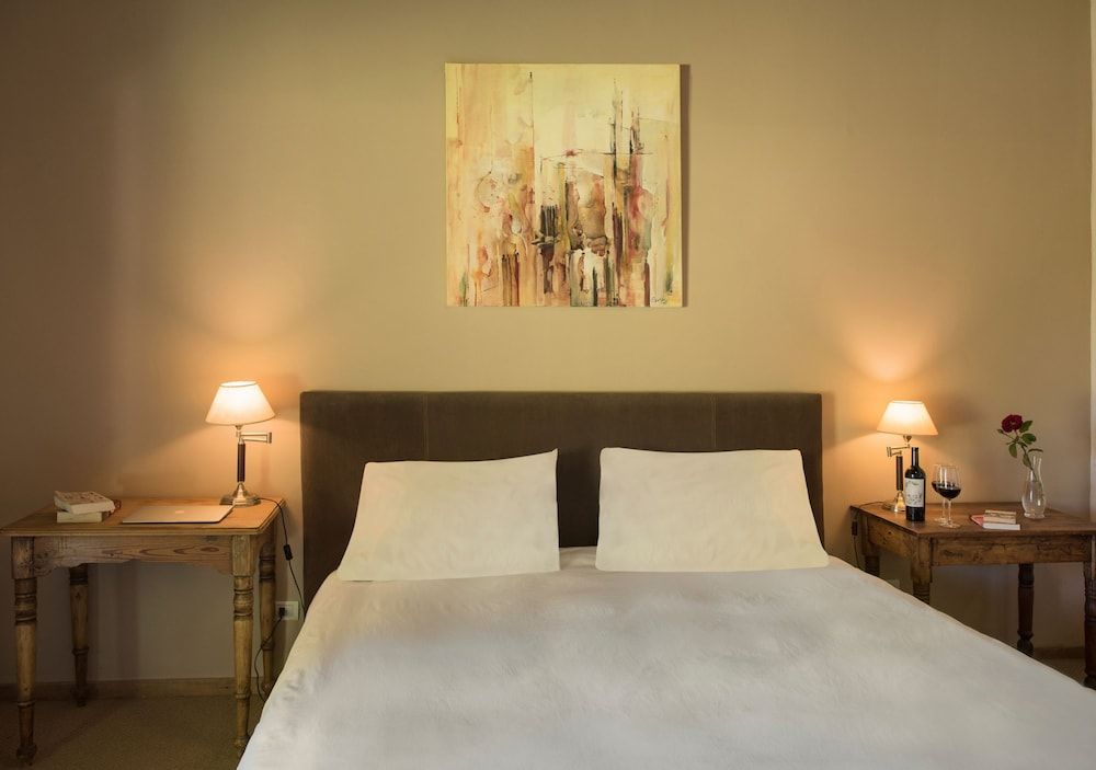 Postales by DOT Boutique Double Room, 1 King Bed 2