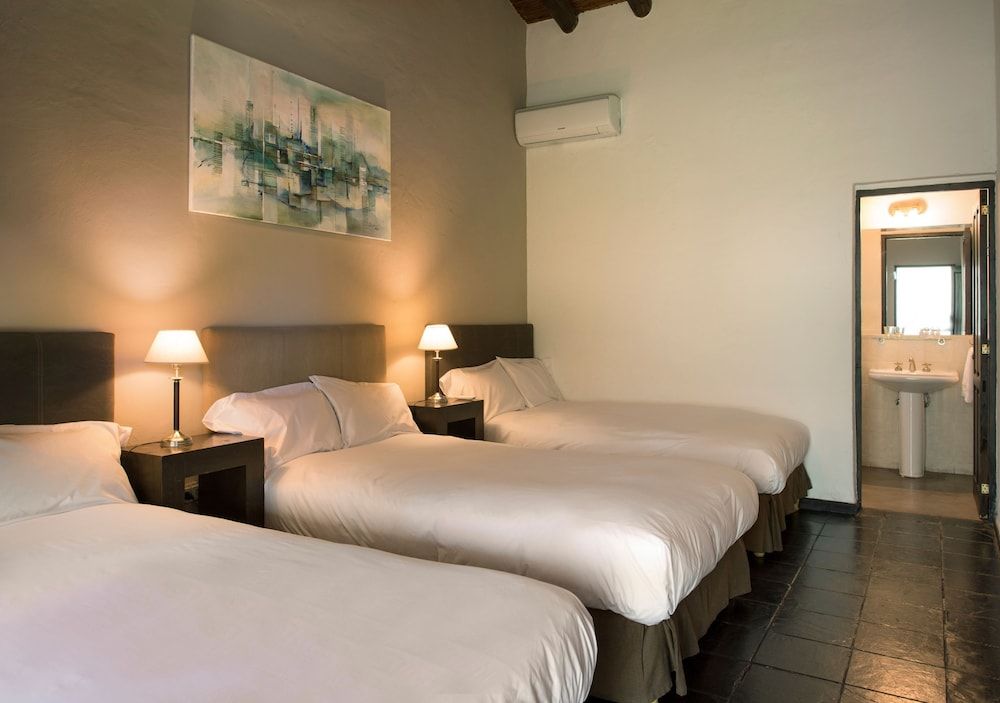 Postales by DOT Boutique Triple Room, 3 Twin Beds 2