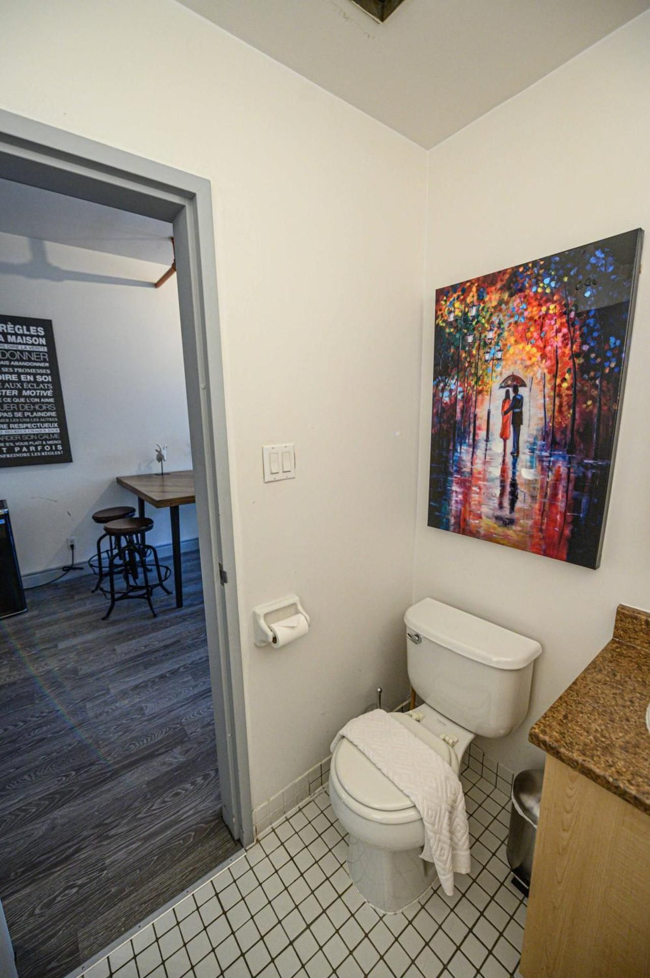 One-Bedroom Apartment