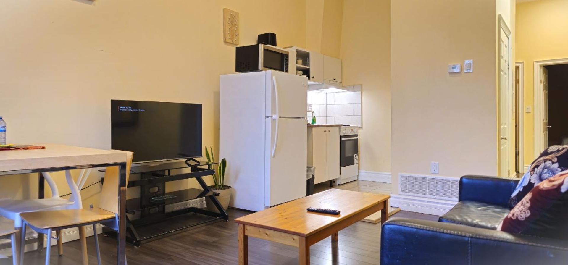Perfect Location! Quiet-Spacious-2 Bed-2 Bath
