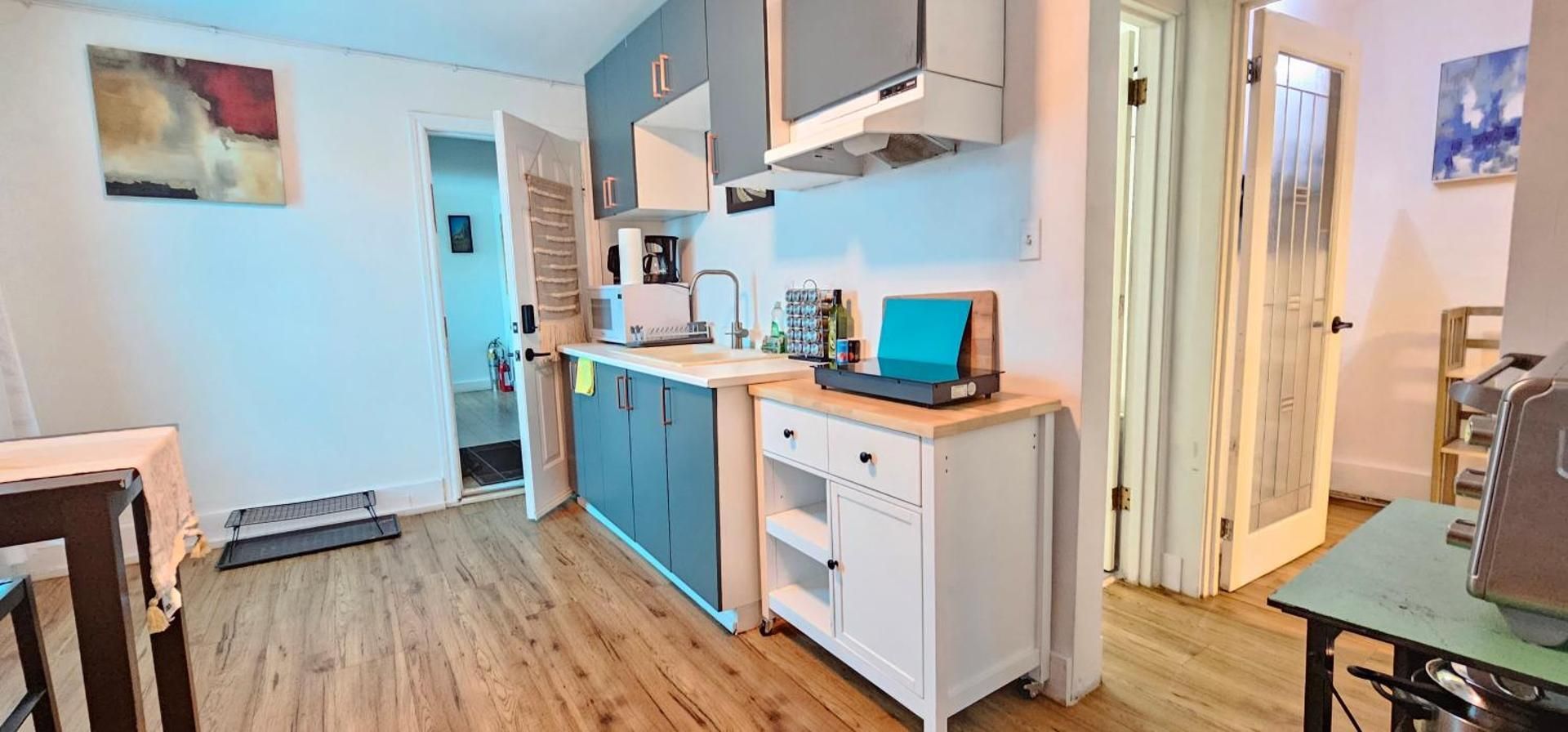 One-Bedroom Apartment with Balcony