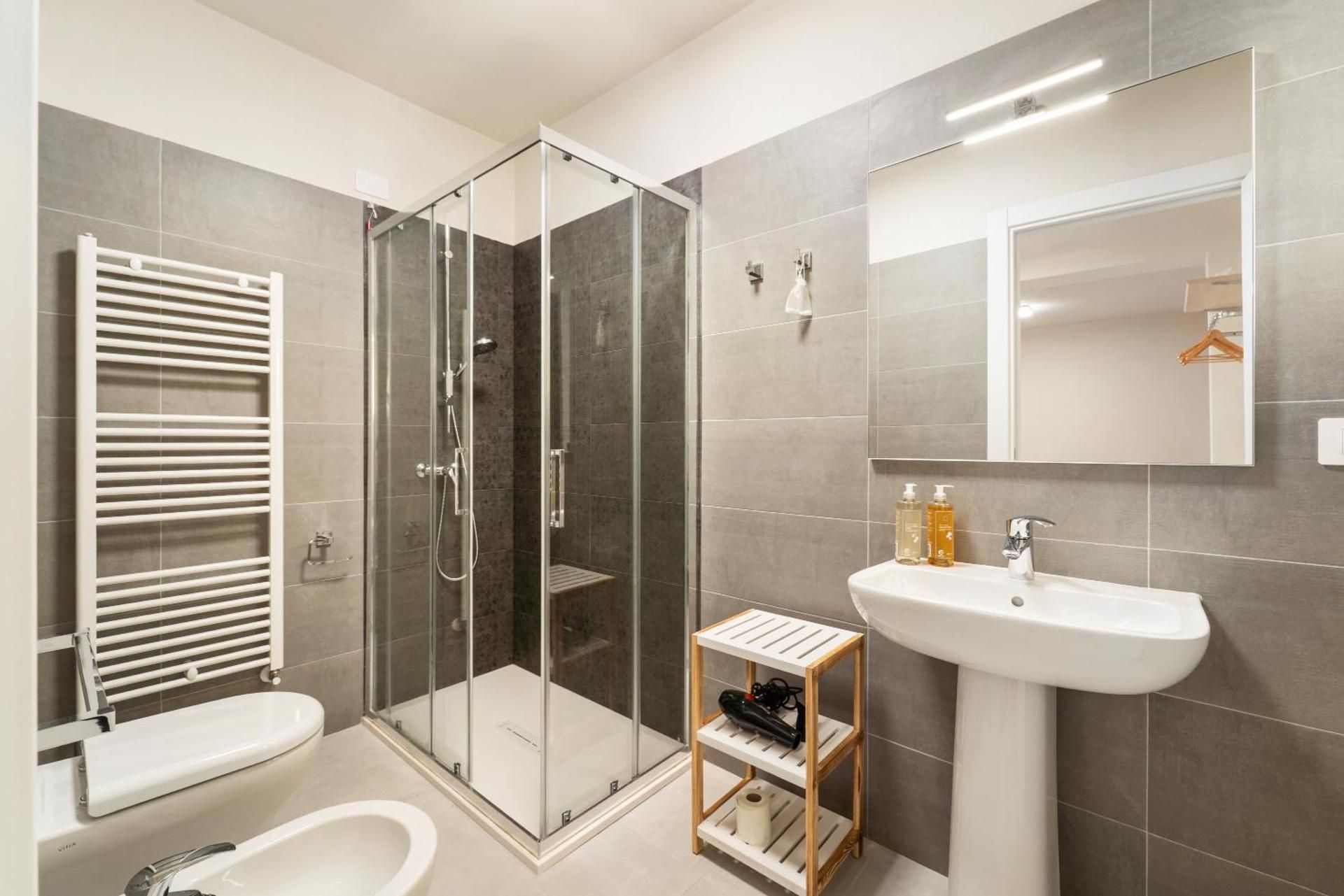 Villa Giovia Superior Quadruple Room 3