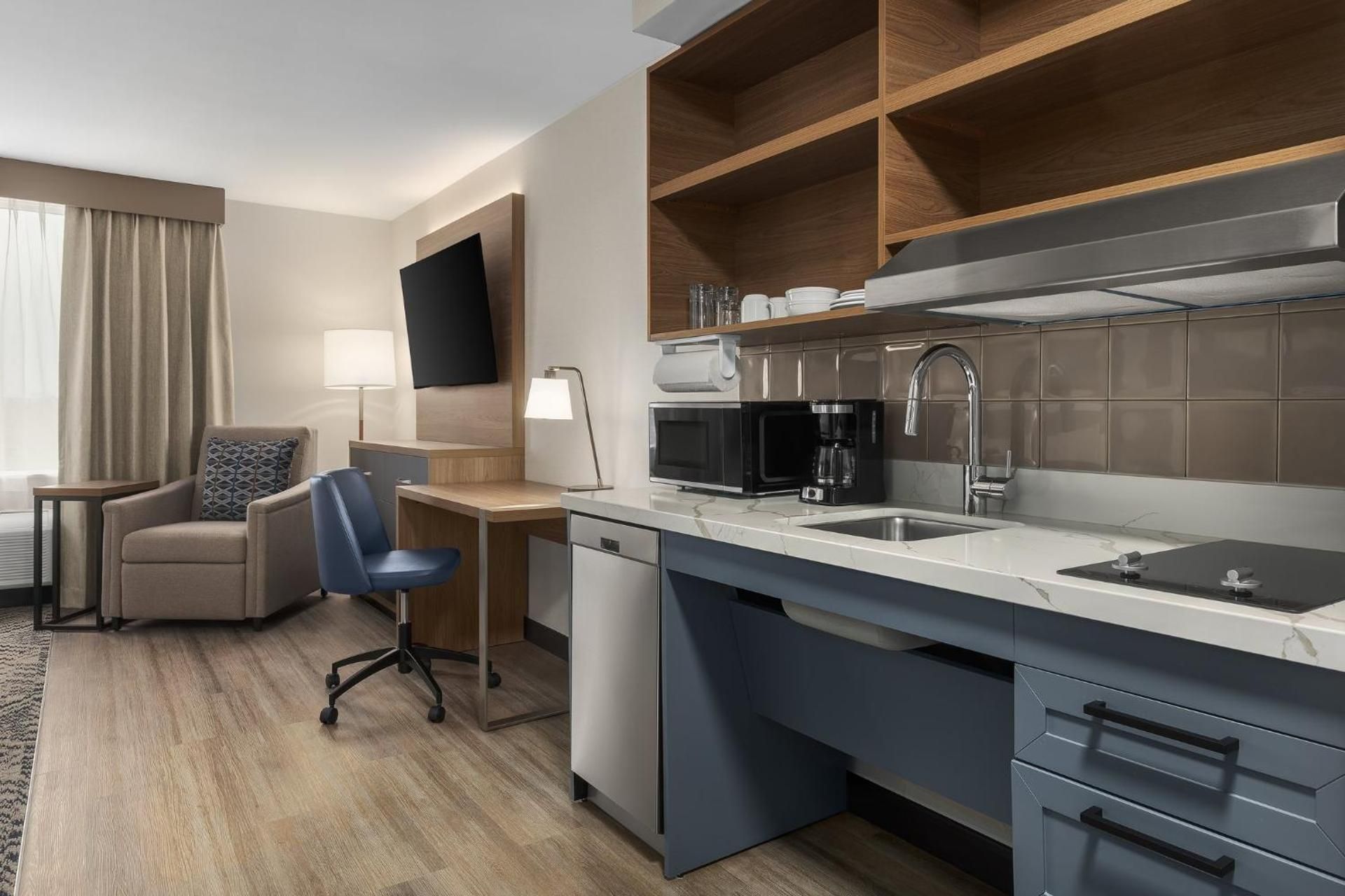 King Studio Suite - Mobility Accessible