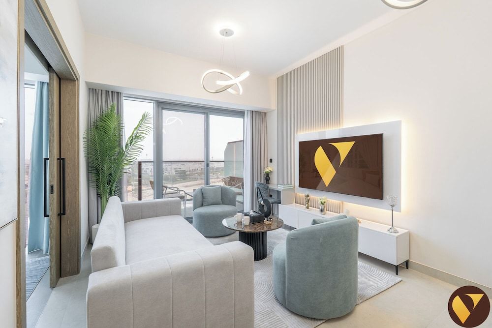 Luxury Apartment, Balcony, City View