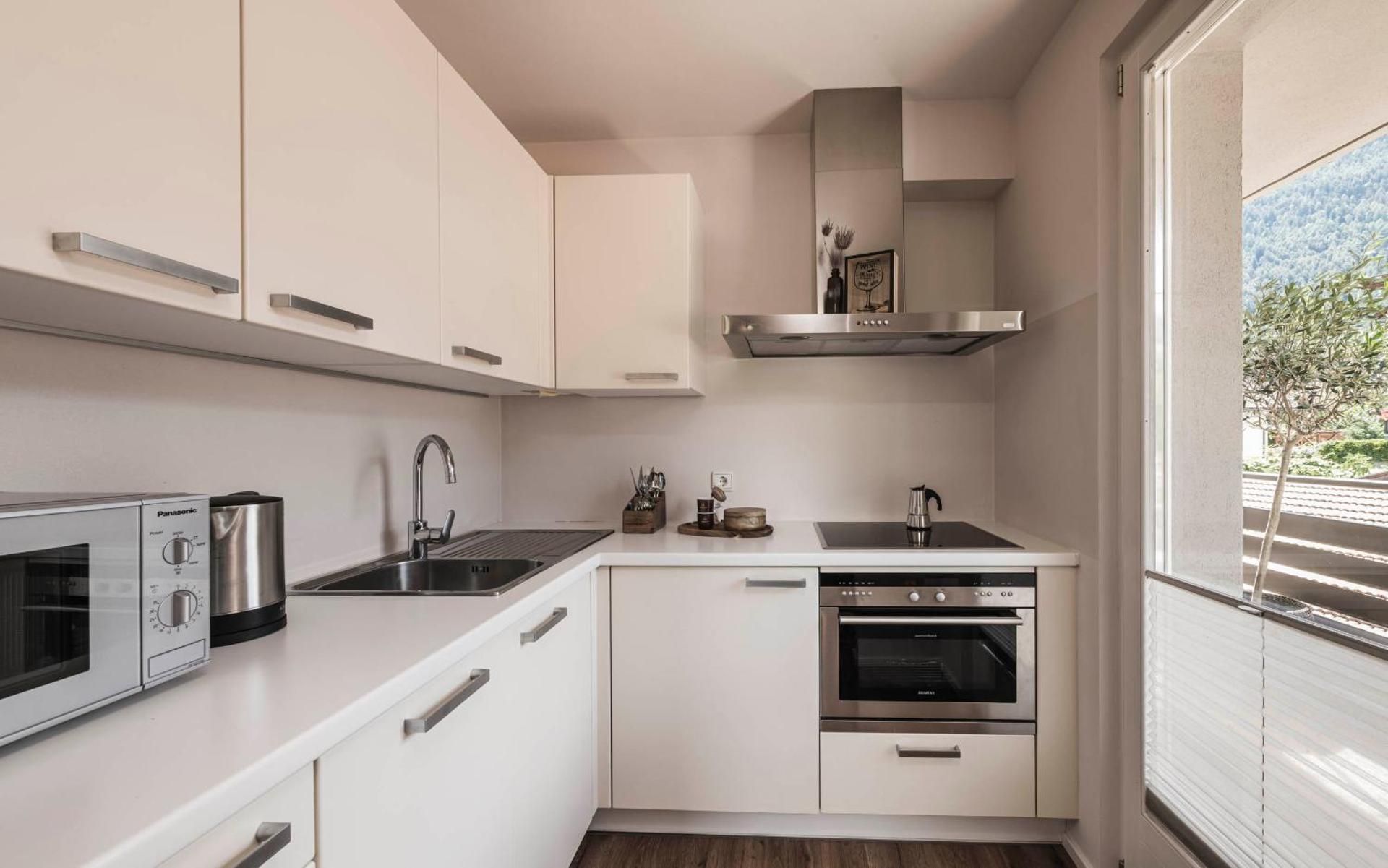One-Bedroom Apartment with Balcony and Sauna