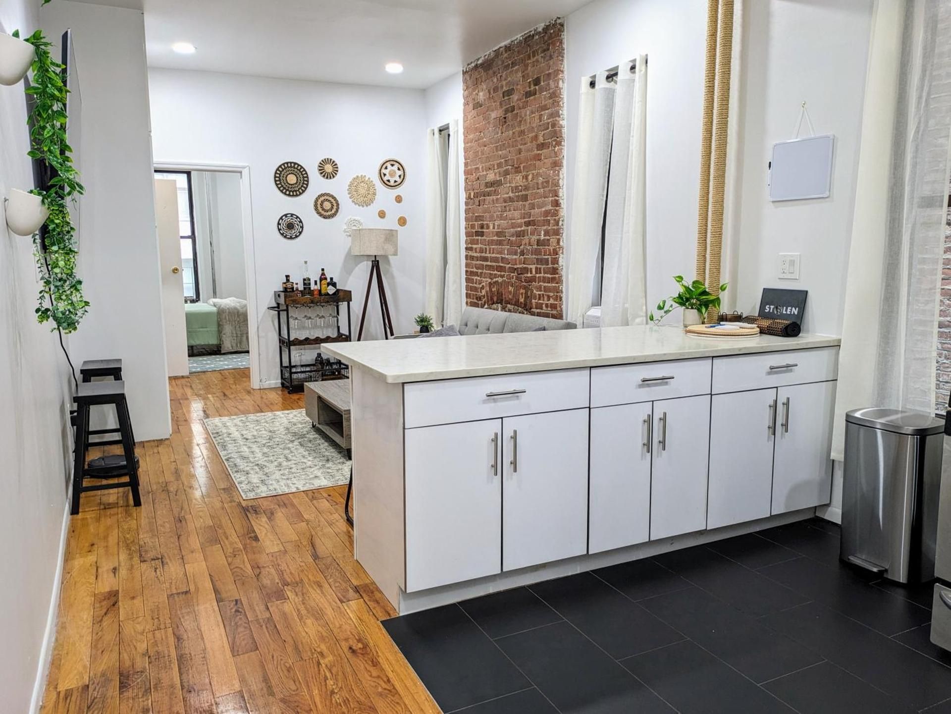 One-Bedroom Apartment
