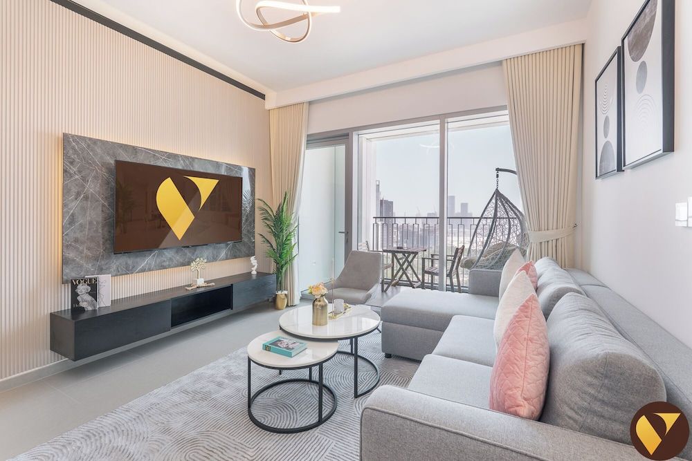 Luxury Apartment, Balcony, City View