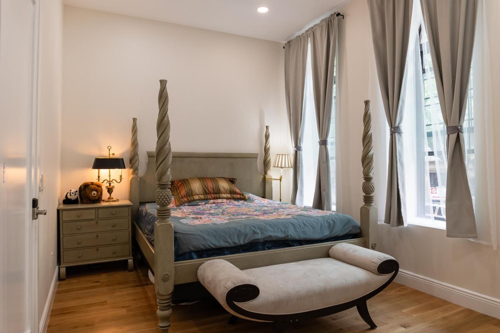 Deluxe Family Room