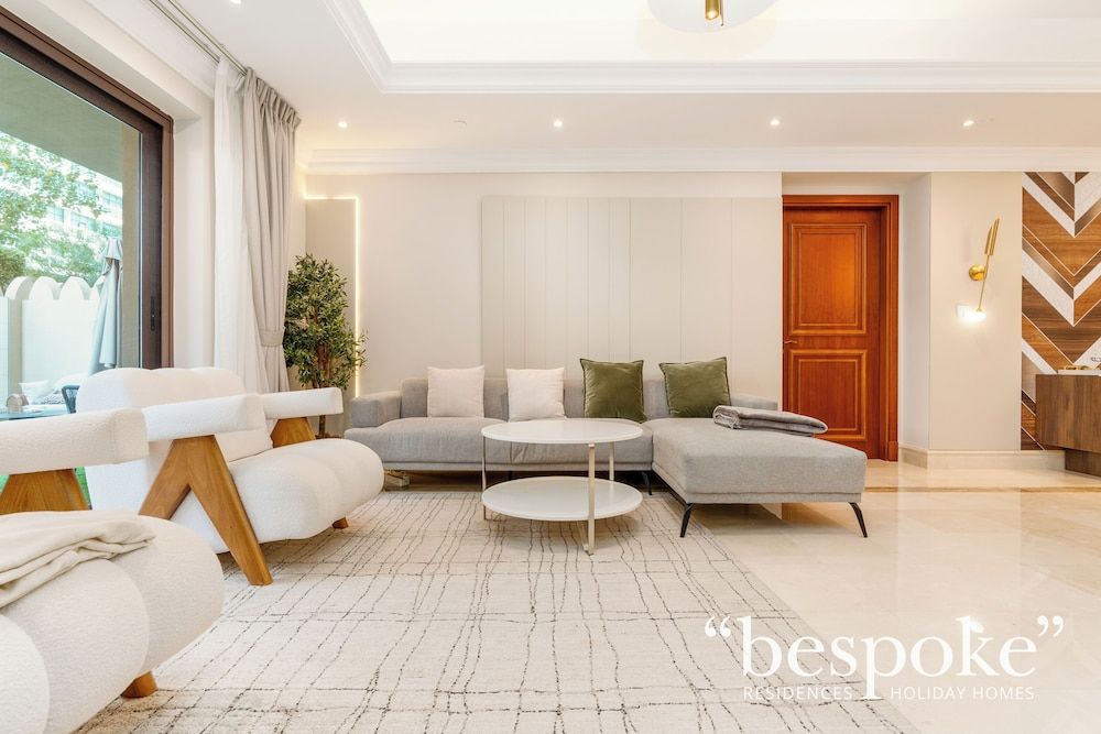 Luxury Townhome, 3 Bedrooms, Private Pool