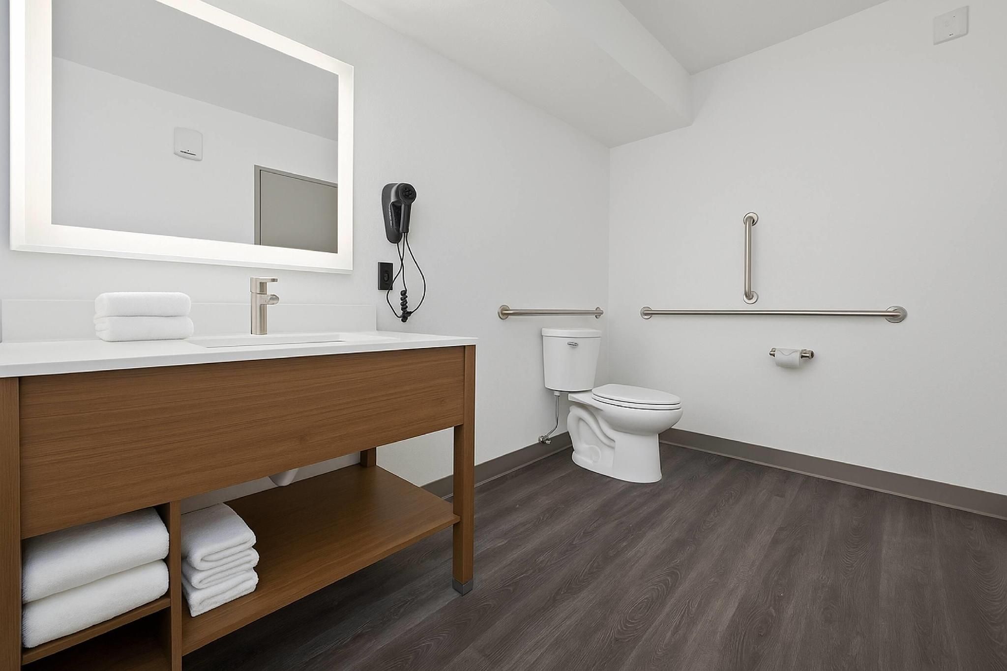 2 Double Beds, Mobility Accessible Room, Roll-In Shower, Non-Smoking