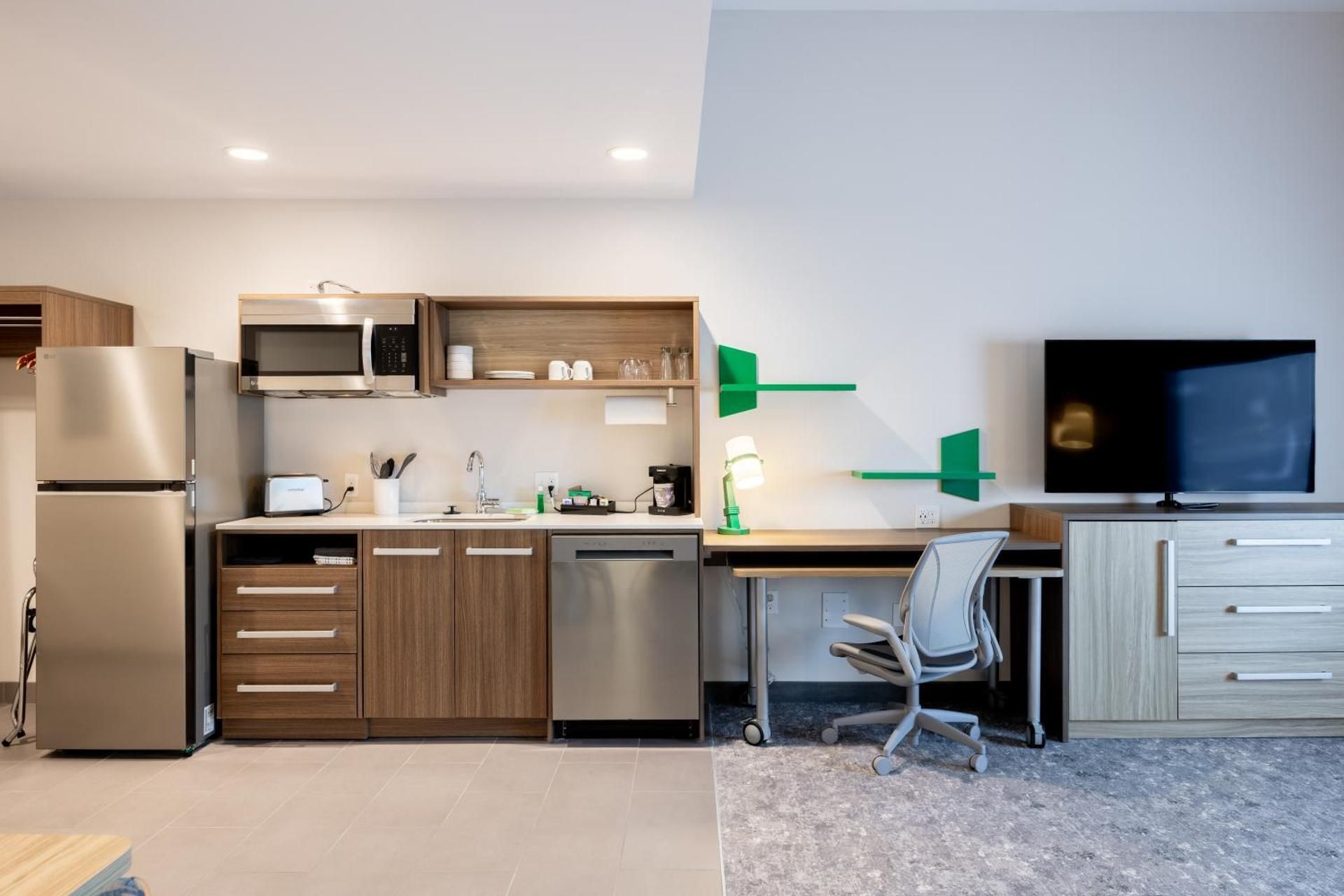 1 King Hearing Accessible Studio Suite