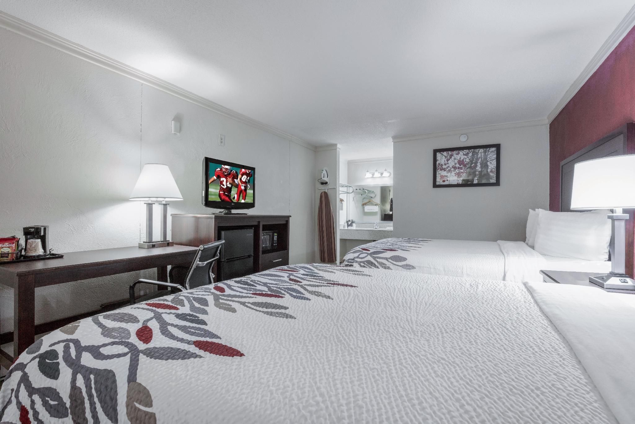 Deluxe 2 Queen Beds Non-Smoking