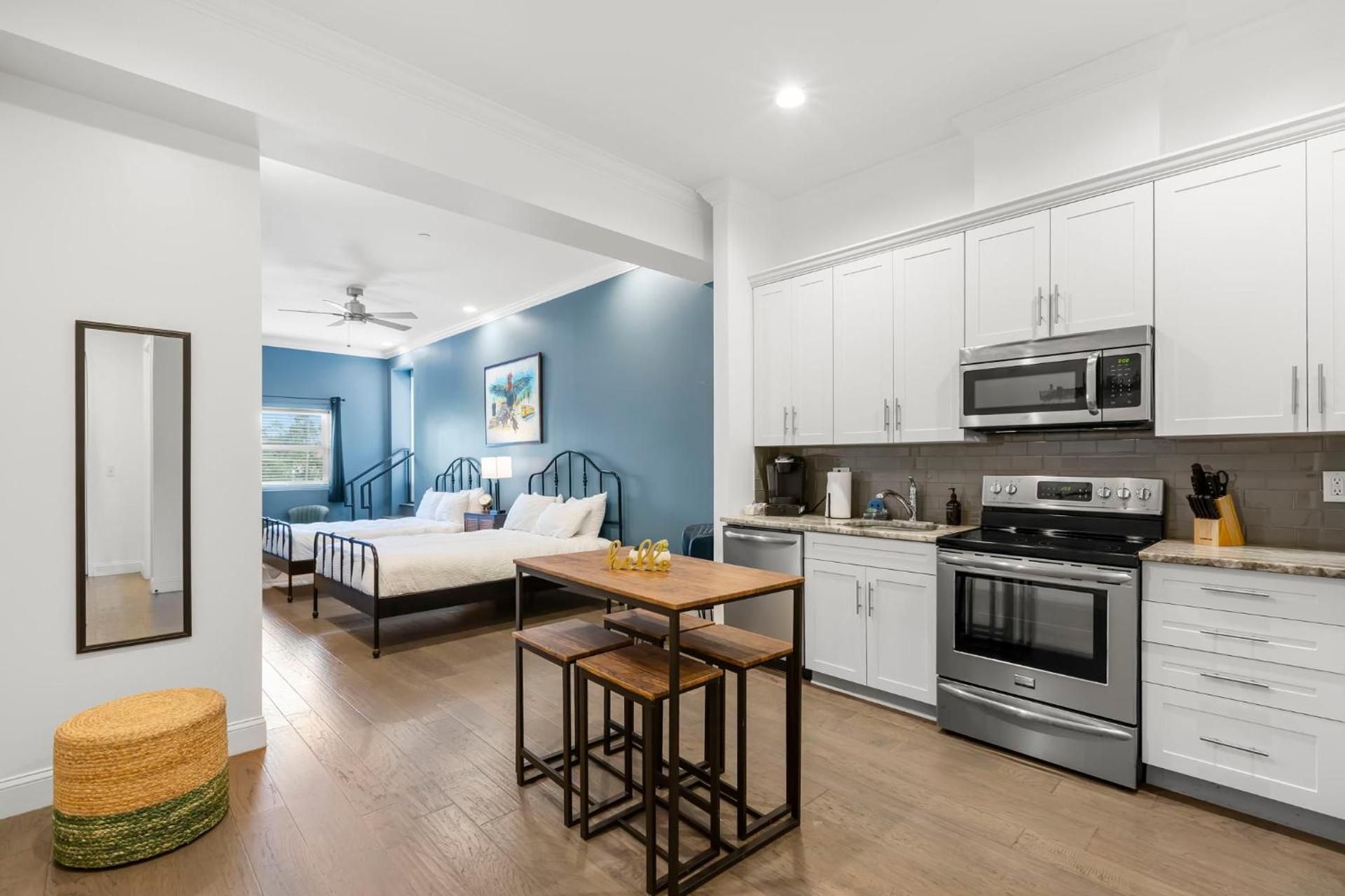 One-Bedroom Apartment with Balcony