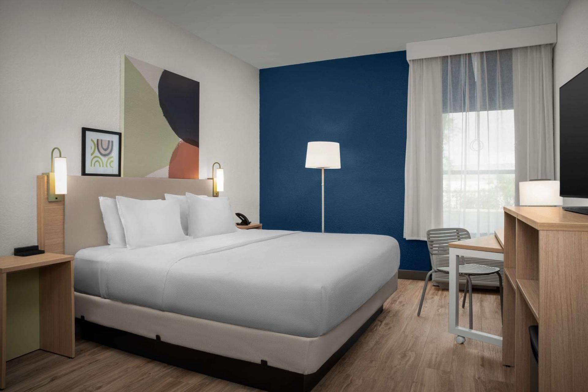 King Room with Roll-In Shower - Mobility and Hearing Access