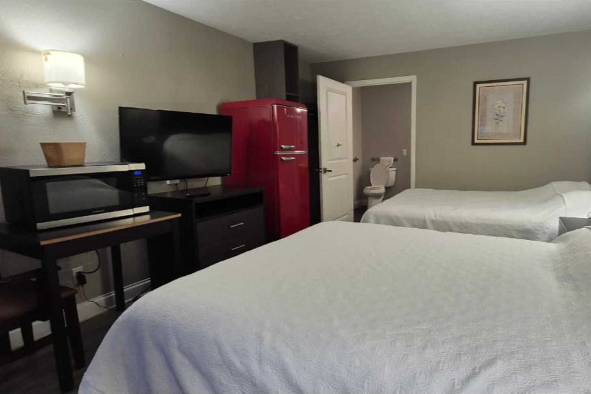 Economy Inn By Townhouse Merrillville US 30 2 Queen Beds Non-Smoking 2