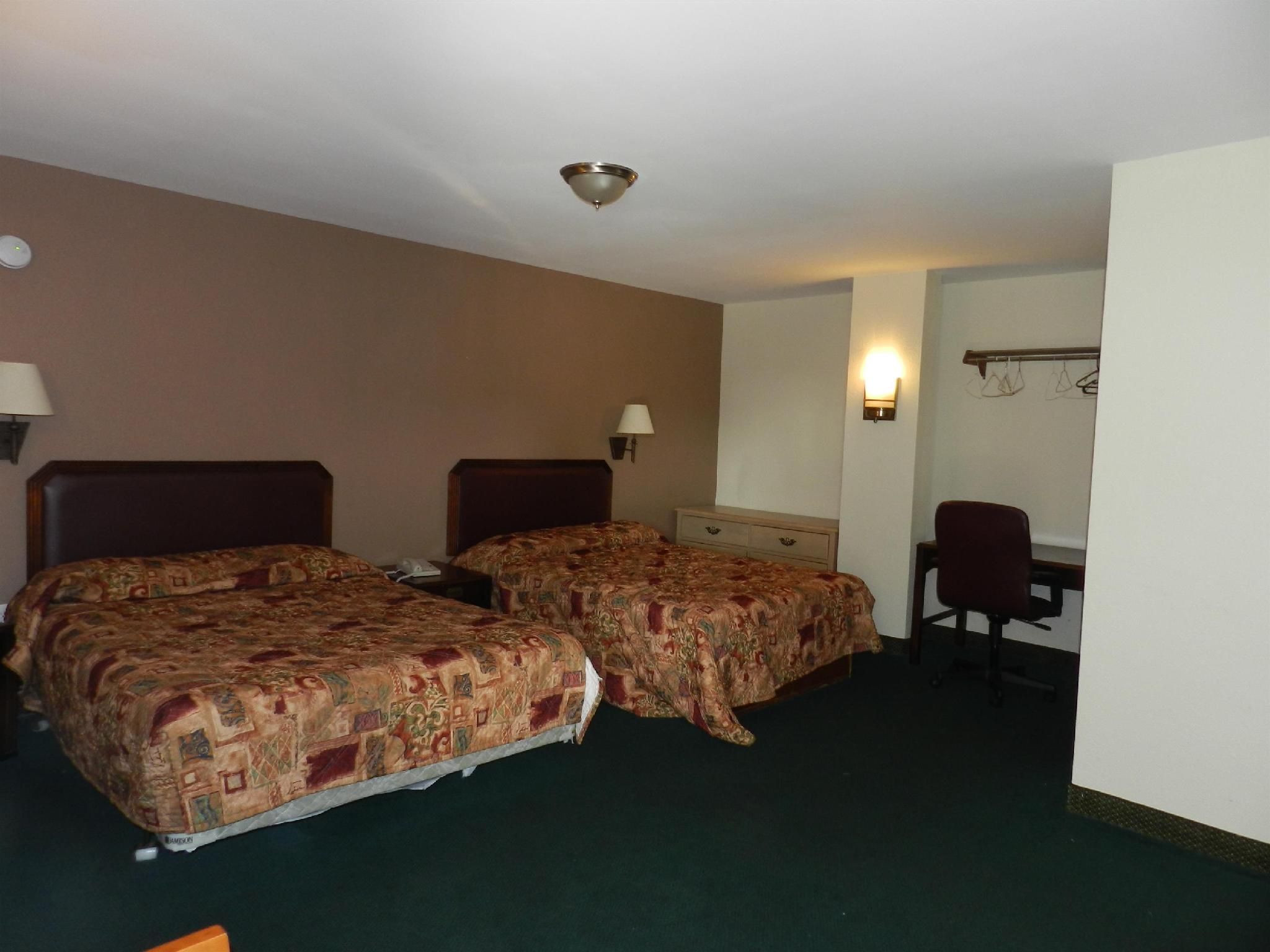 Viking Motel Detroit 2 Double Beds Nonsmoking 2