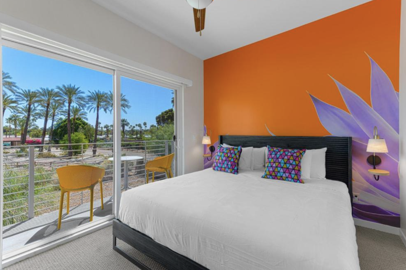 The Palm Desert Patio Suite