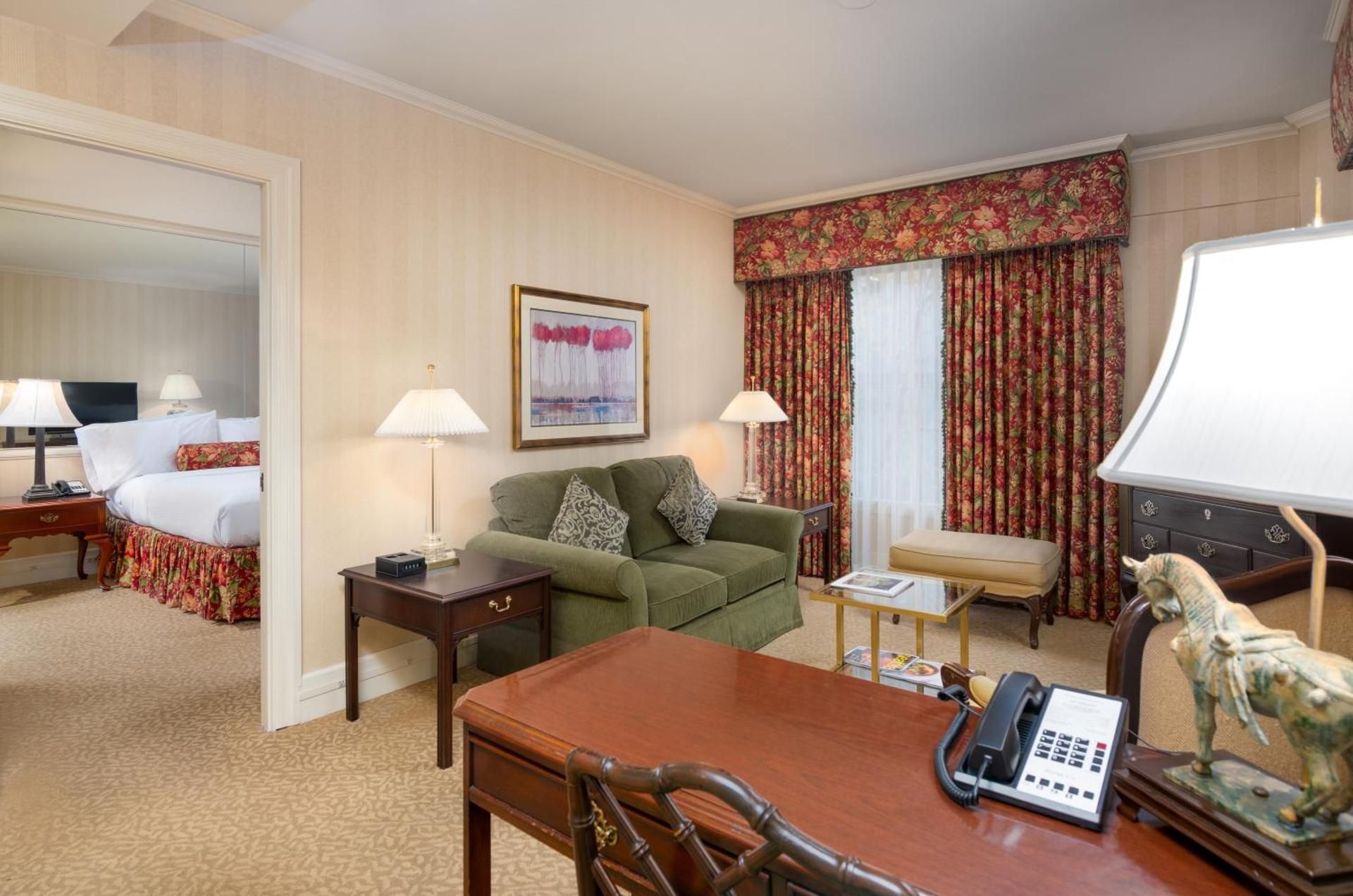 Mayflower Park Hotel King Suite