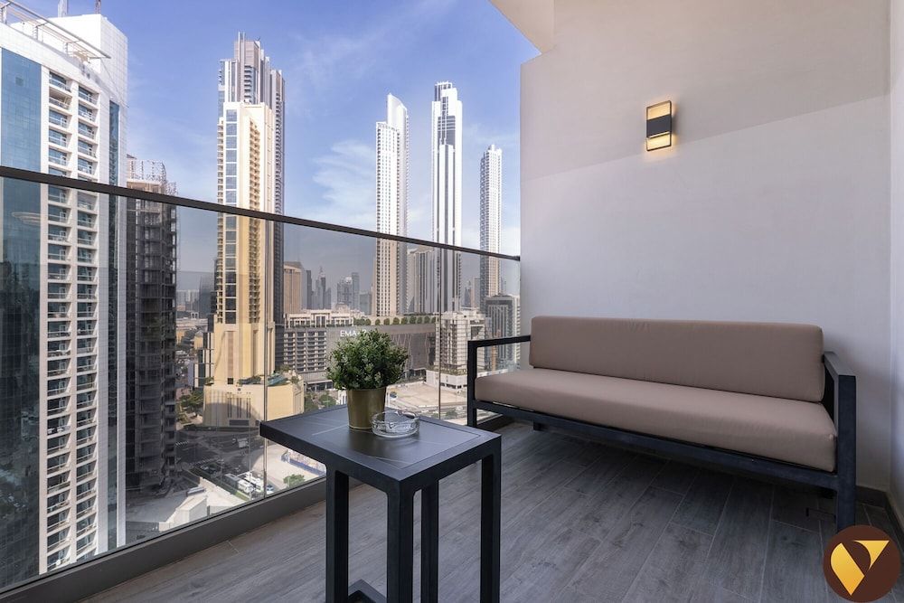 Downtown close to Burj Khalifa Dubai Mal Studio, Balcony, City View 11