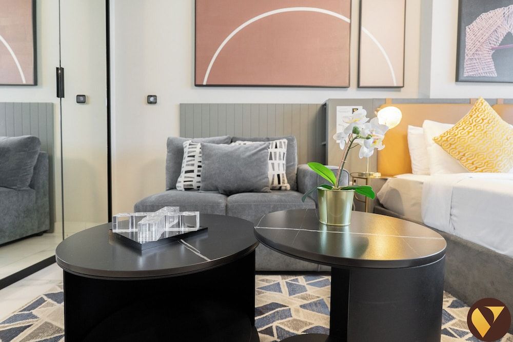 Downtown close to Burj Khalifa Dubai Mal Studio, Balcony, City View 10