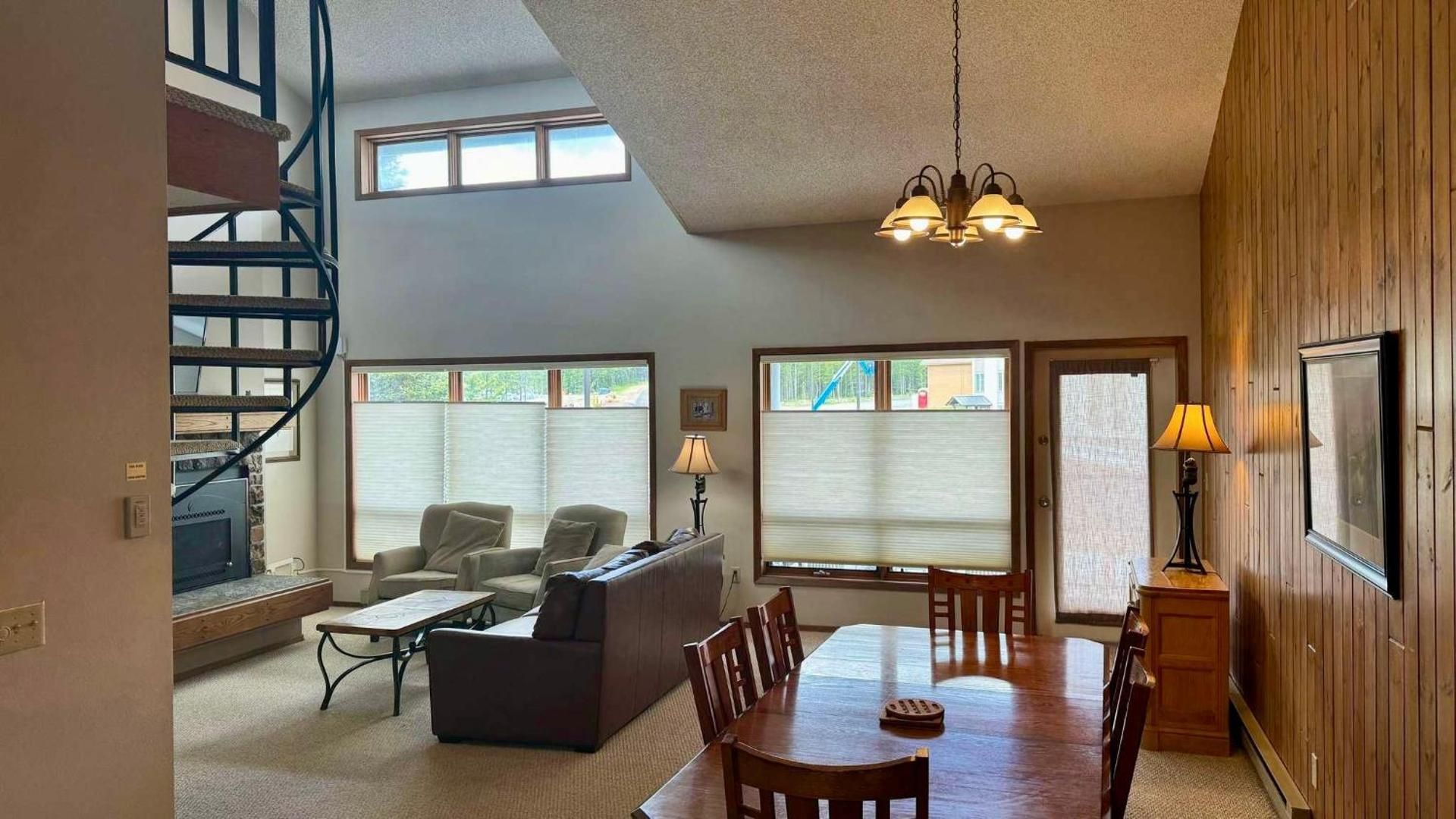 Two-Bedroom Apartment with Lake View