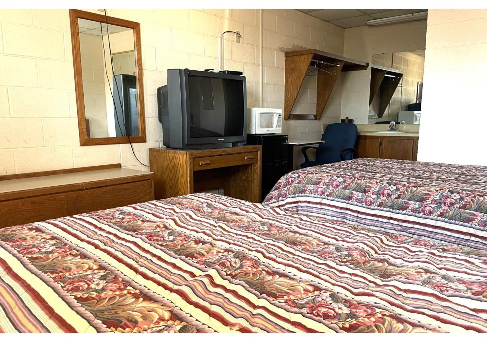 2 Full Beds Non-Smoking