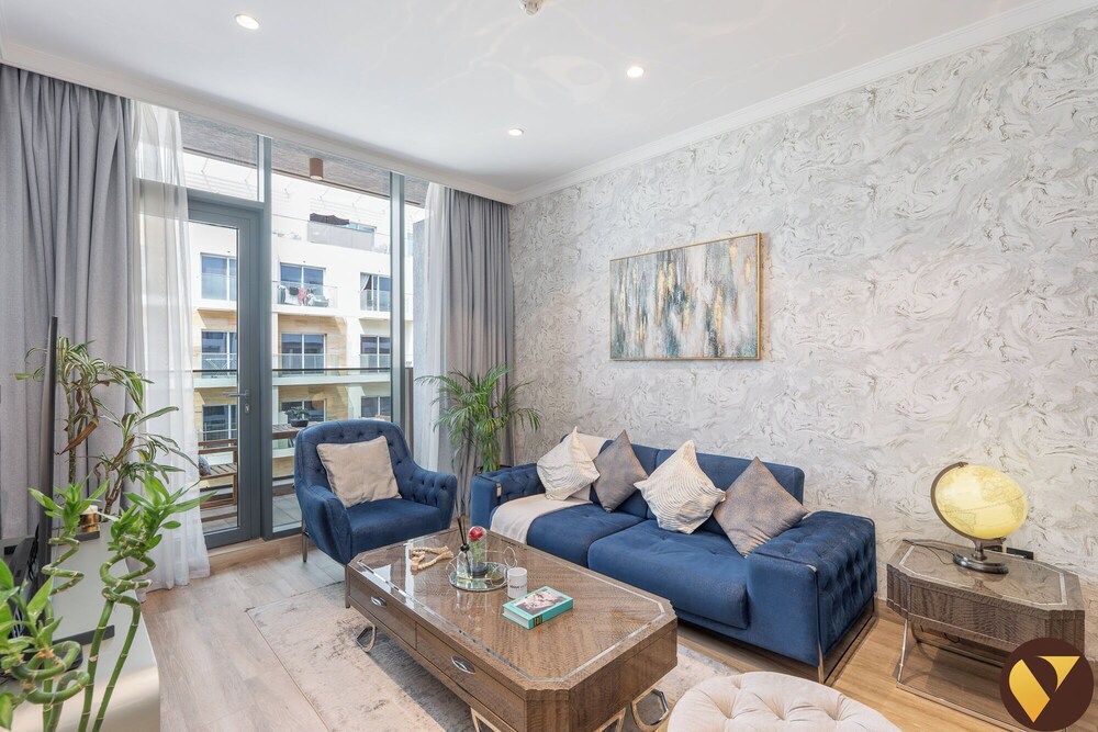 Luxury Apartment, Balcony, City View