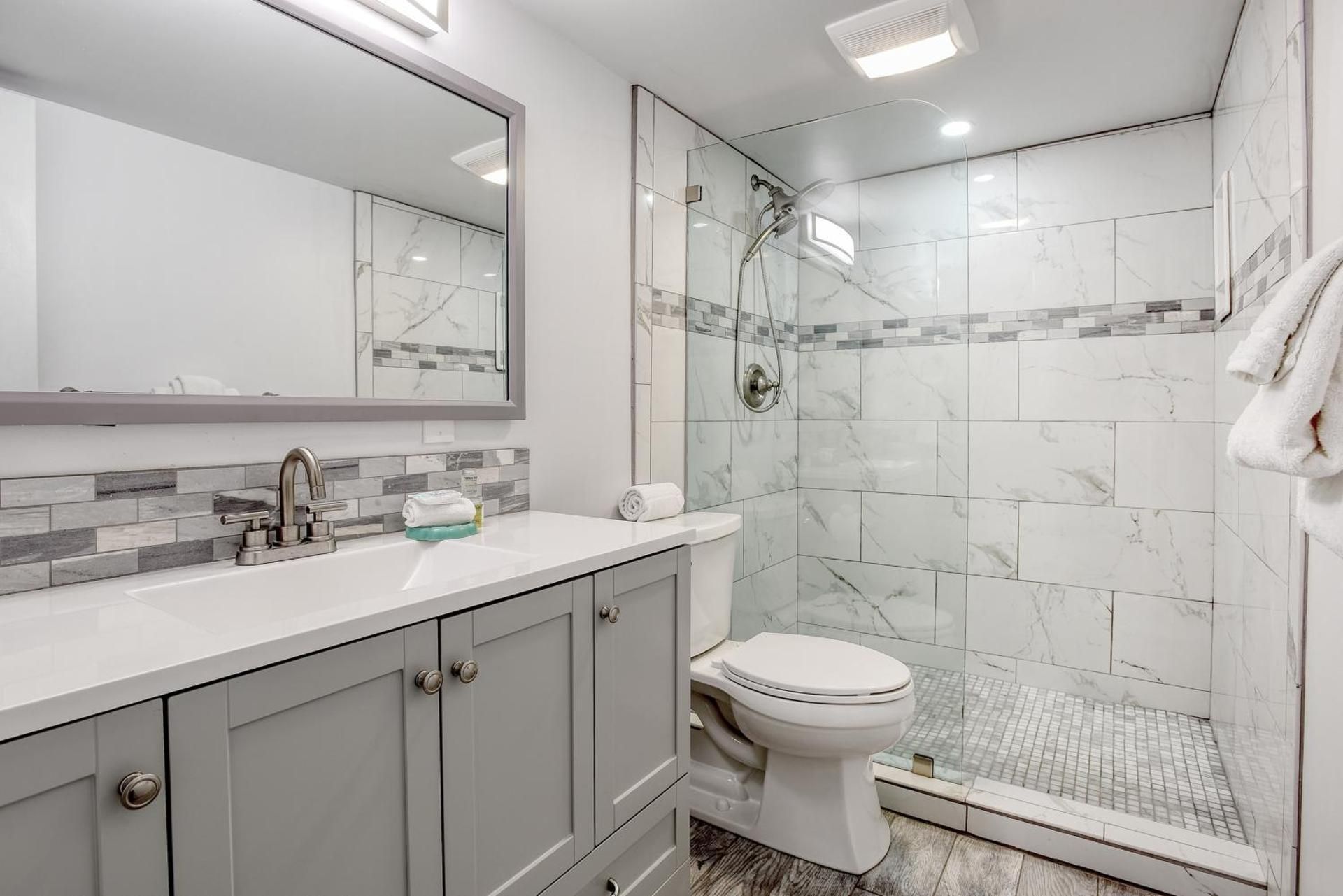 One Bedroom Apartment