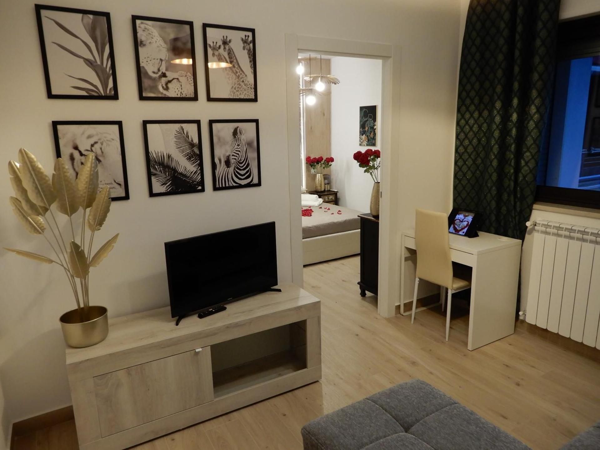 Caserta Royale Suite