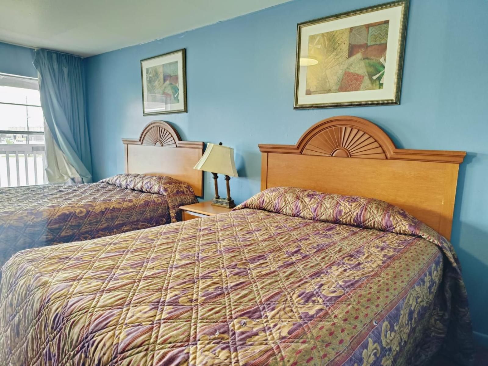2 Queen Beds Non-Smoking