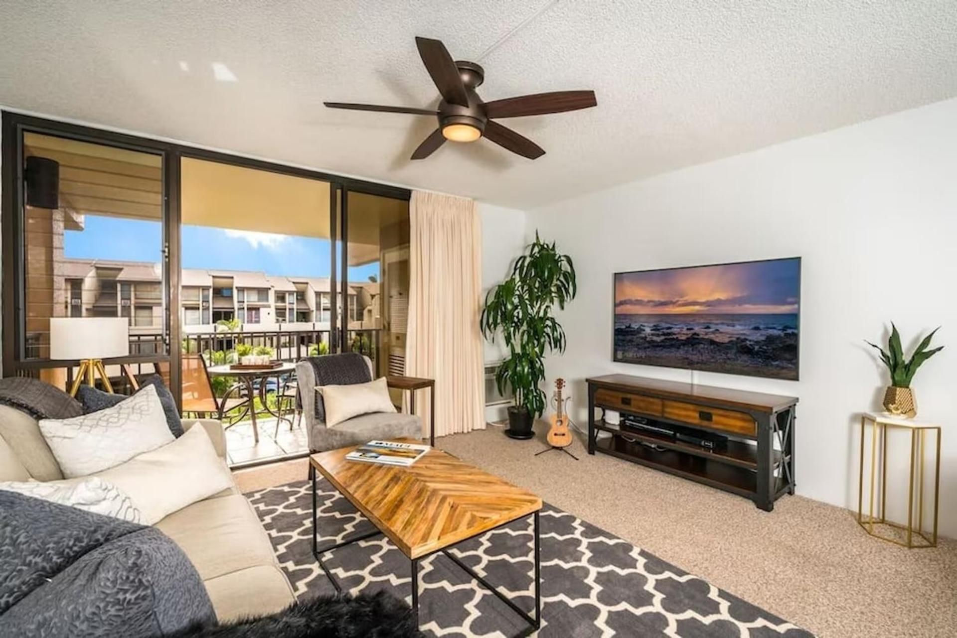 Deluxe One-Bedroom Apartment with Ocean View