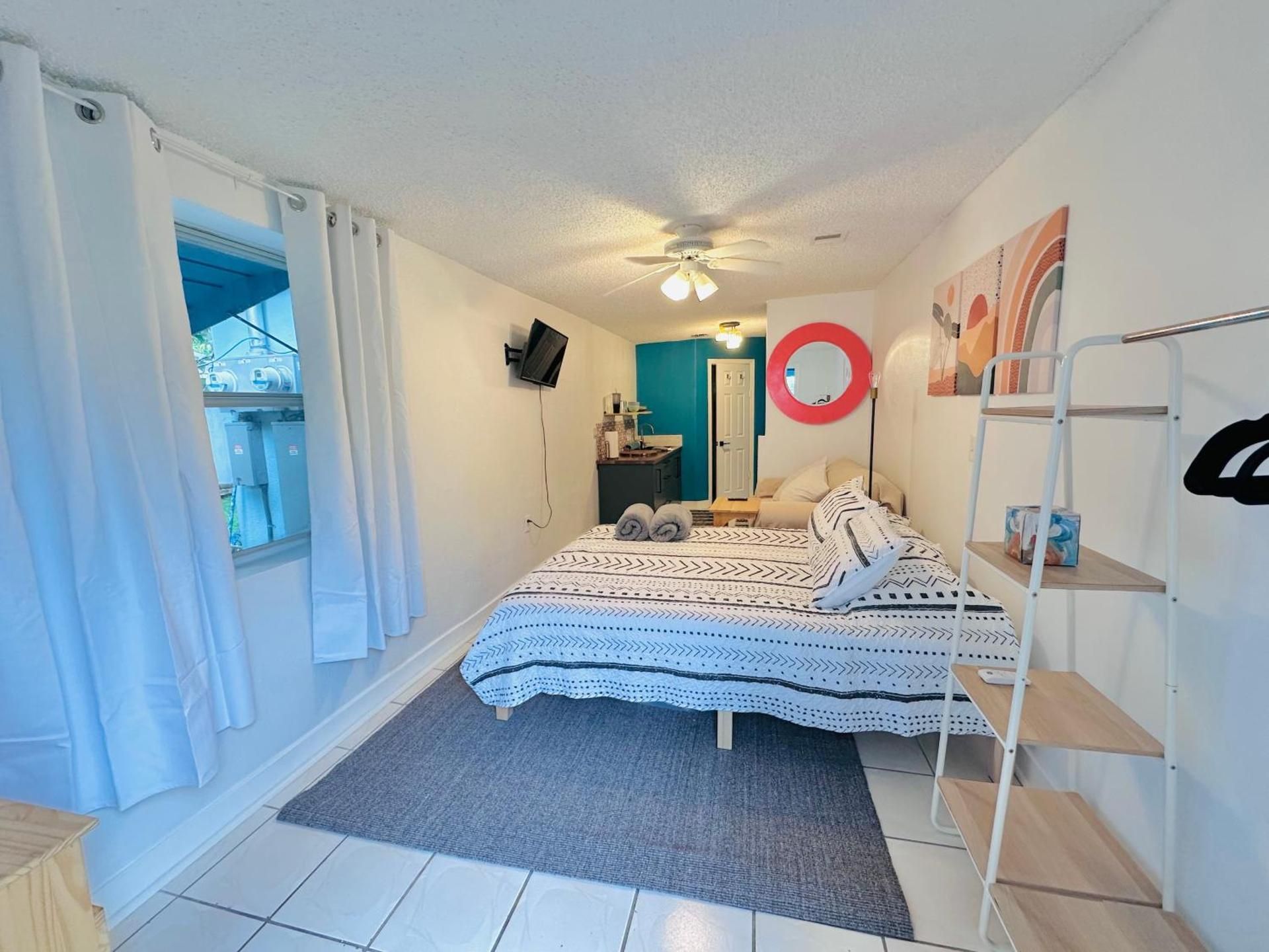 Suite with Pool View