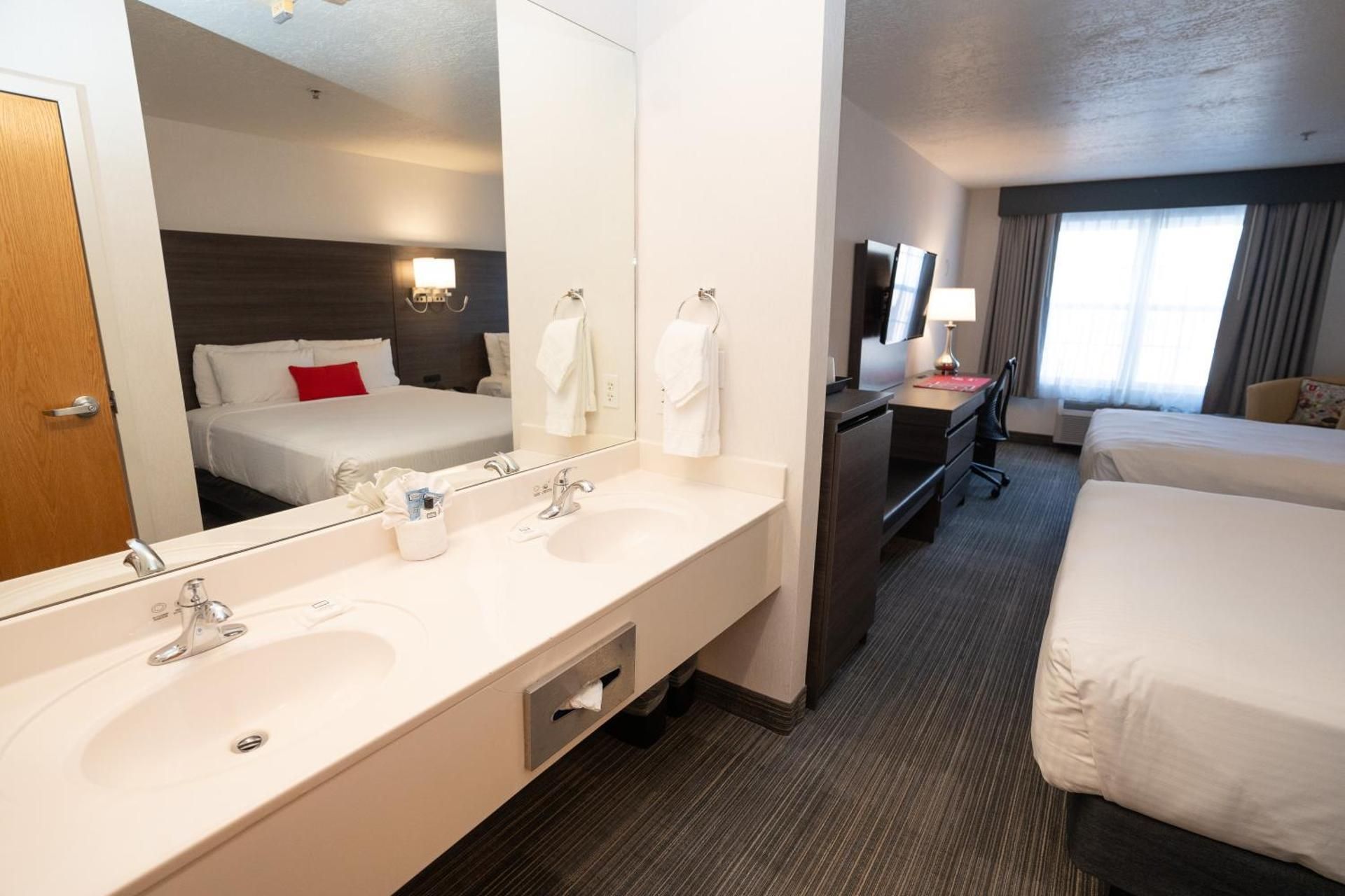 Queen Room