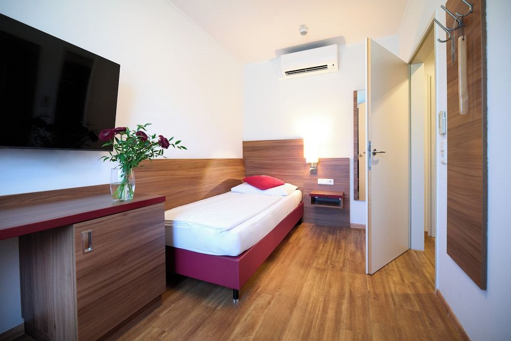 Basic Single Room, Resort View