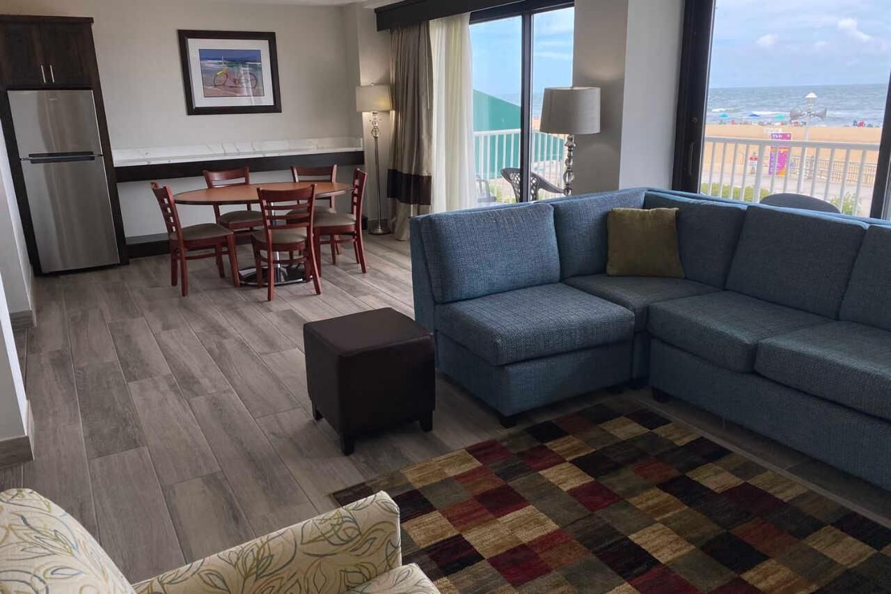 Two Bedroom Suite with Hot Tub - Oceanfront