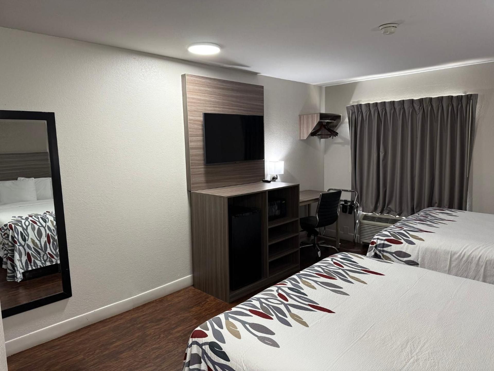 Deluxe Room with Two Queen Beds Non-Smoking