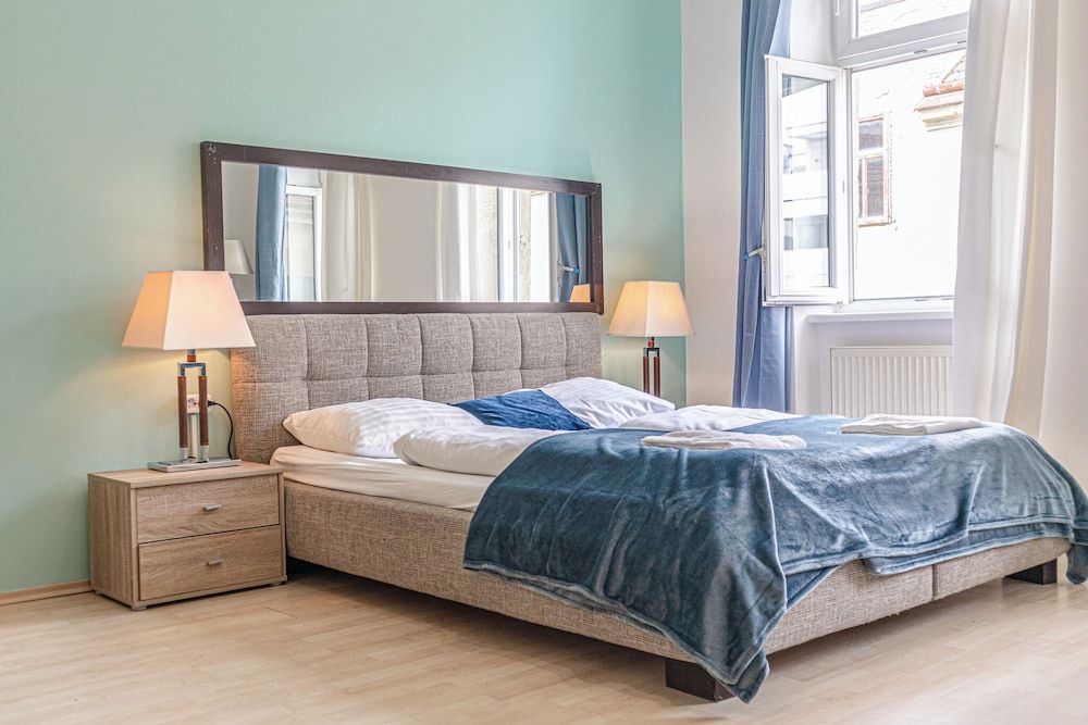 Basic Apartment