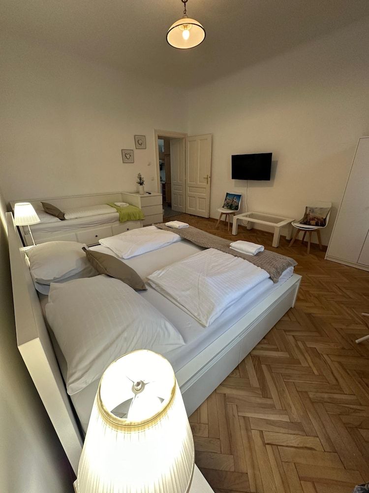 Basic Apartment