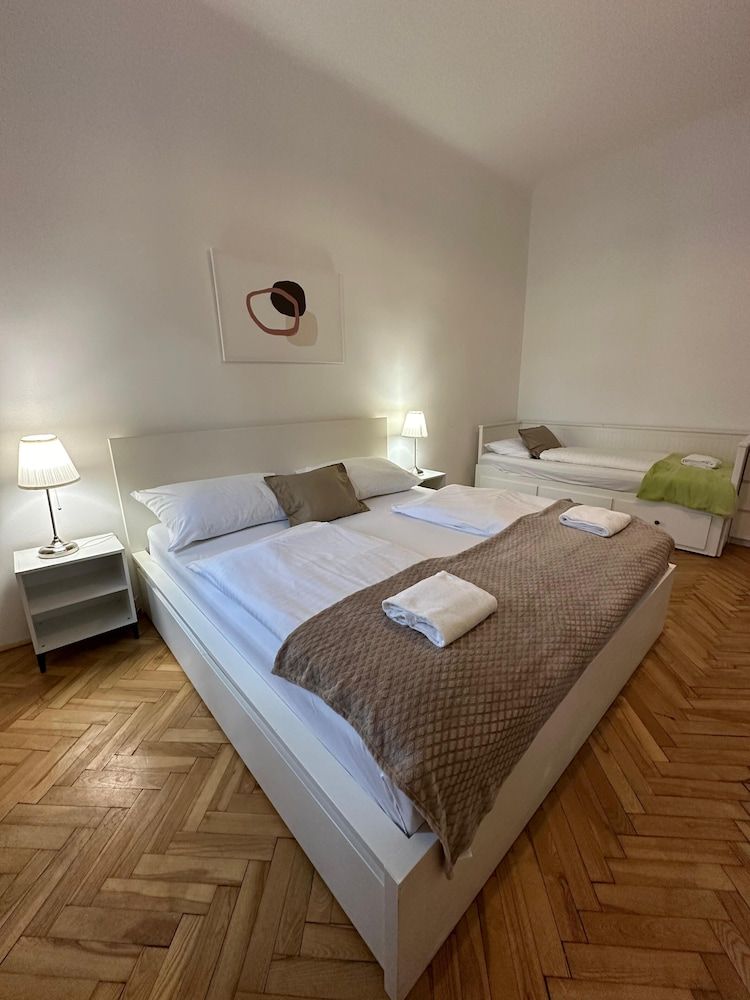 Basic Apartment