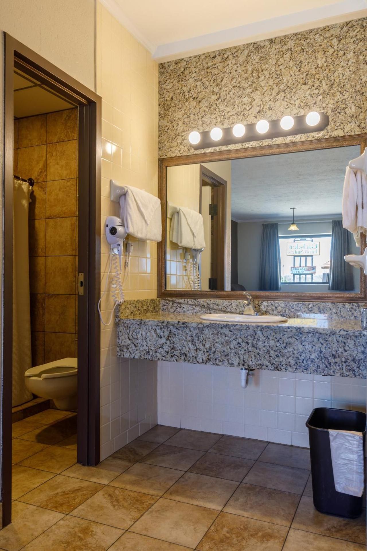 Gadsden Inn and Suites Superior Queen Room 2